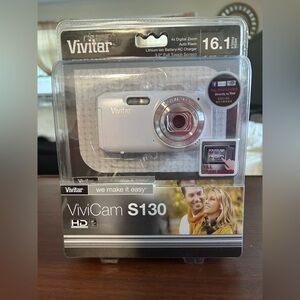Vivitar ViviCam S130 Digital Camera - Silver